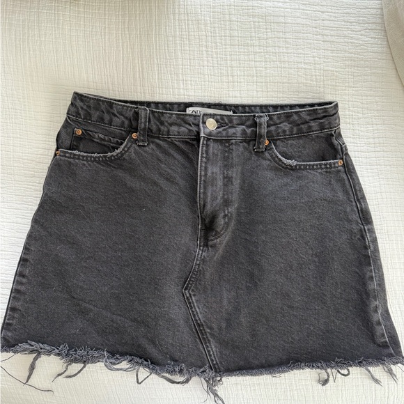 Zara Dresses & Skirts - Zara Jean Skirt